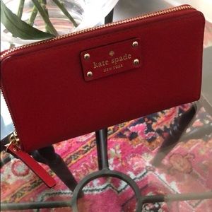 EUC Kate Spade Wellesley Neda Wallet